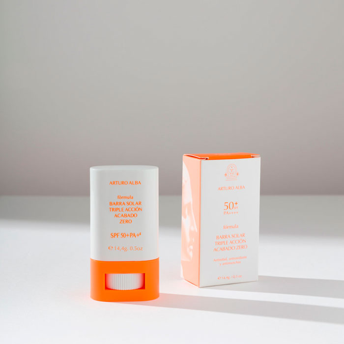 Arturo Alba Fórmula Barra Solar Triple Acción Acabado Zero Spf50+ Pa++++ 14,4g