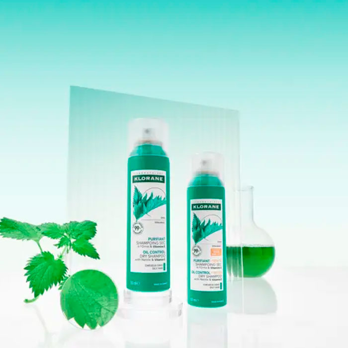 Klorane Champú Seco Purificante con Color Ortiga y Vitamina E Cabellos Grasos Morenos 150ml