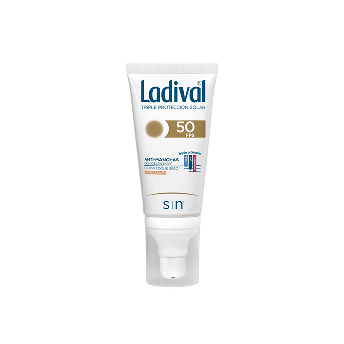 Comprar Ladival Anti-manchas Fluido Toque Seco con Color Spf50 50ml